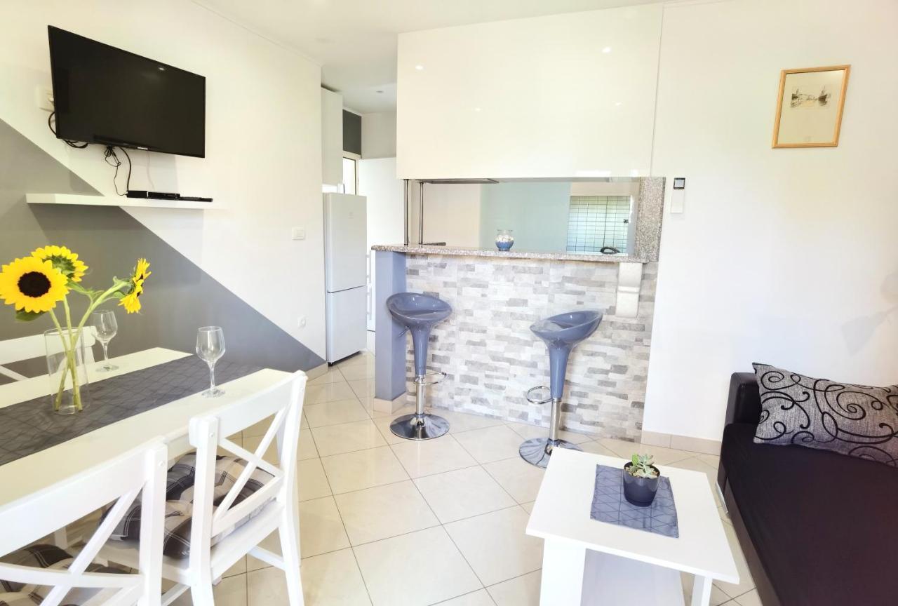 Apartments Andrea สปลิท ภายนอก รูปภาพ