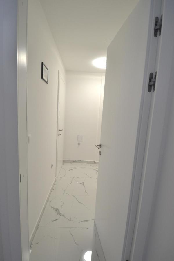 Apartments Andrea สปลิท ภายนอก รูปภาพ