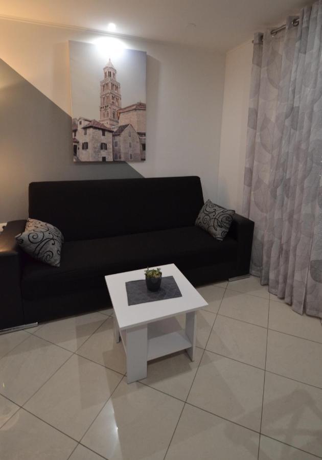 Apartments Andrea สปลิท ภายนอก รูปภาพ