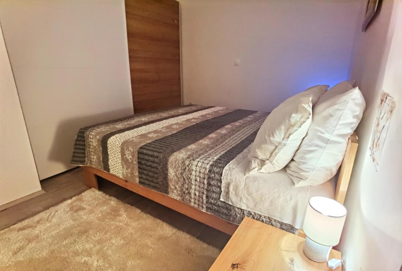 Apartments Andrea สปลิท ภายนอก รูปภาพ
