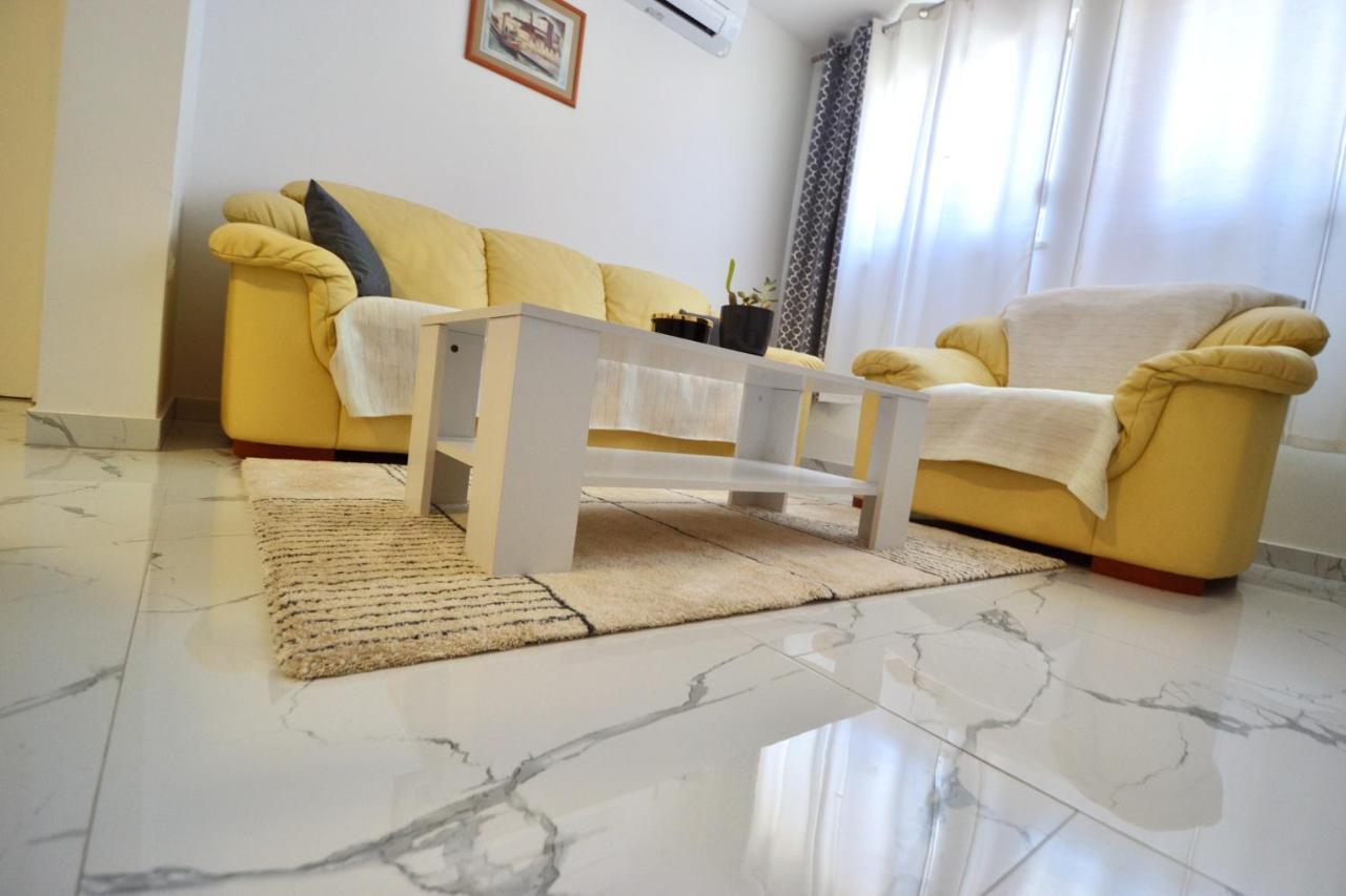 Apartments Andrea สปลิท ภายนอก รูปภาพ